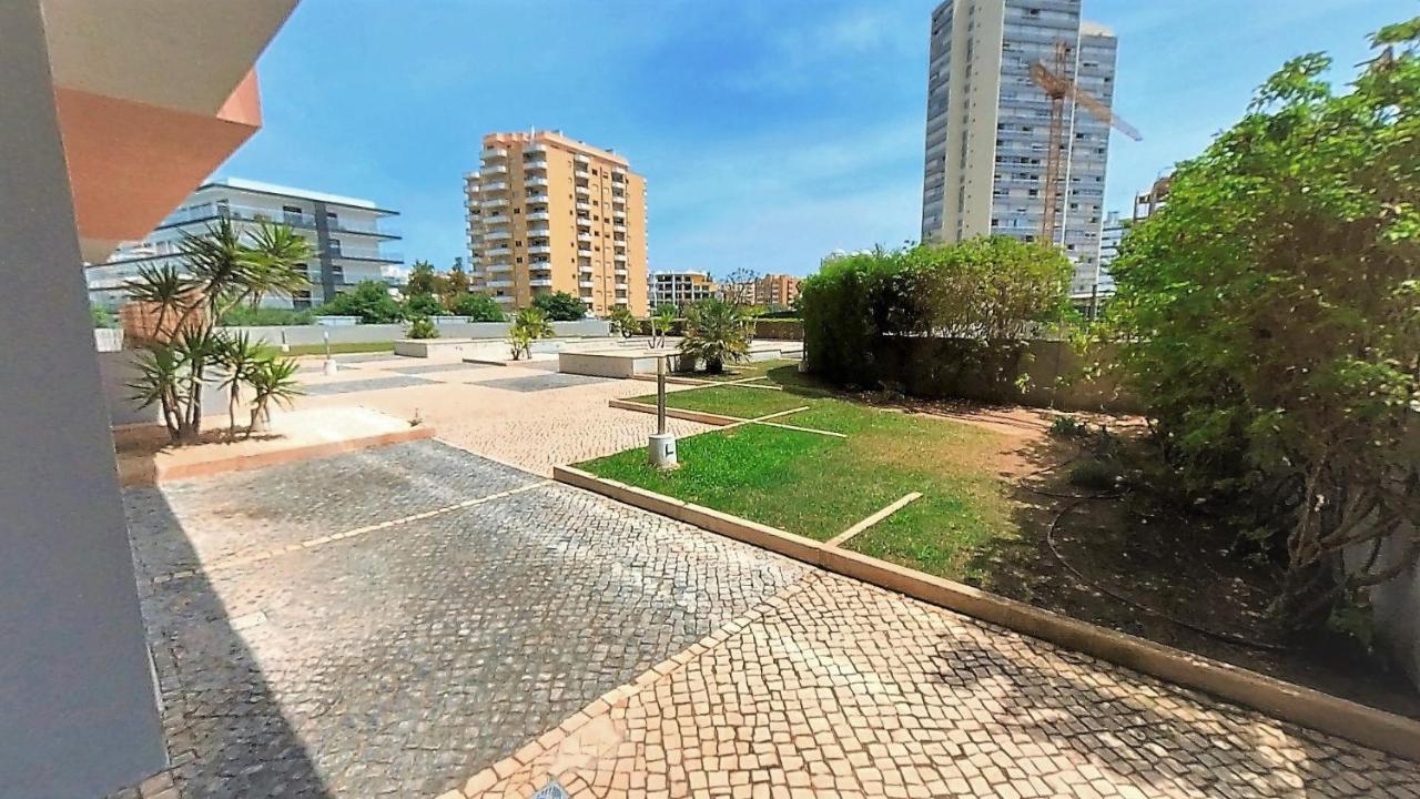 Apartamentos Turisticos Rocha Tower 4 Portimão Dış mekan fotoğraf