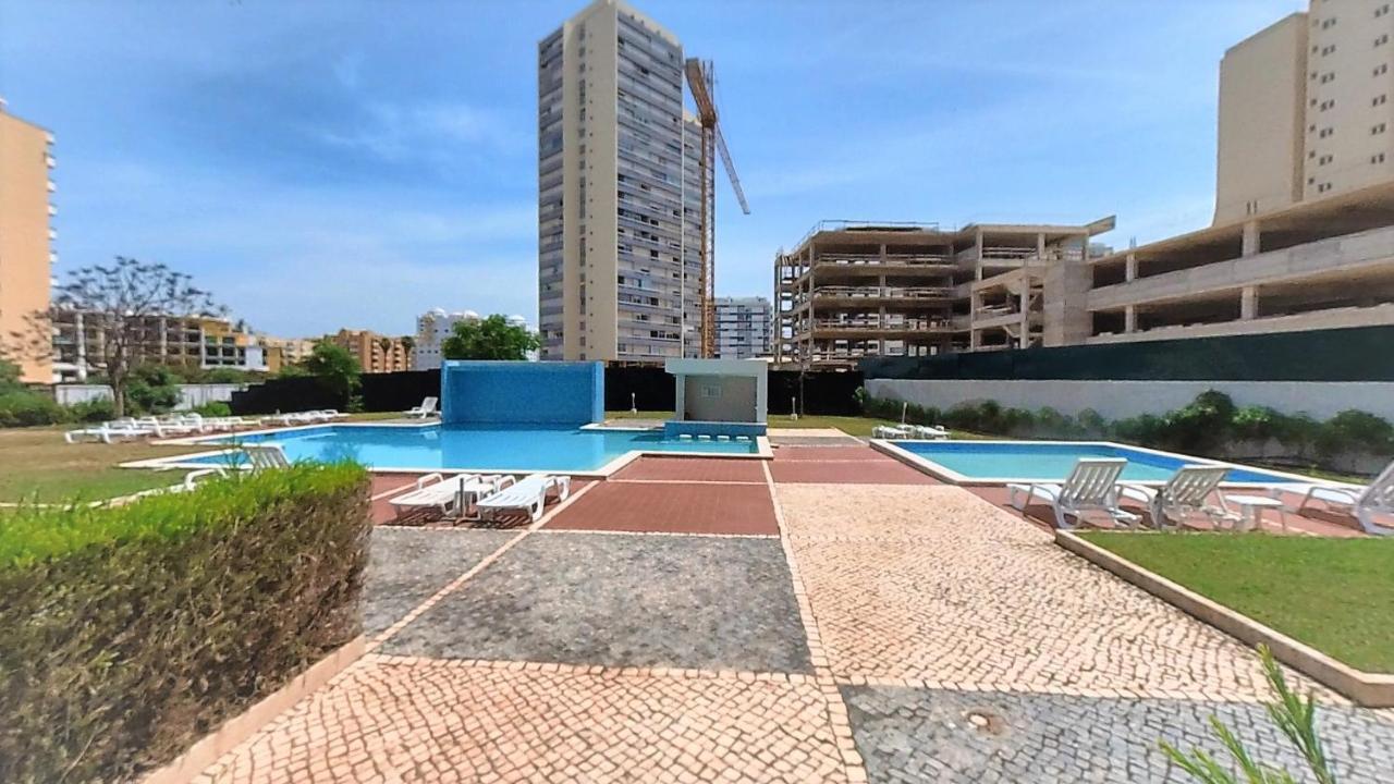 Apartamentos Turisticos Rocha Tower 4 Portimão Dış mekan fotoğraf